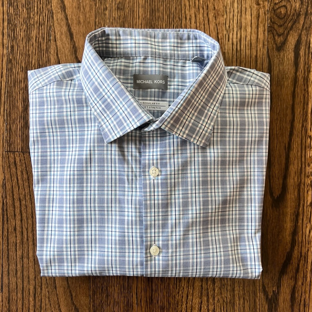 Men’s Michael Kors Dress Shirt Regular Fit Airsoft Stretch, perfect for Spring